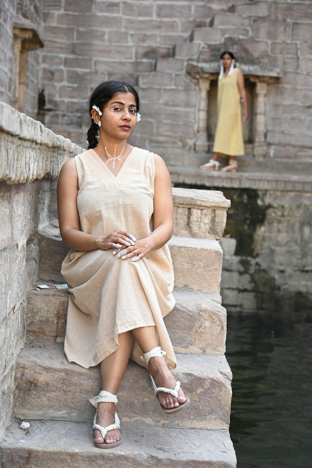 SLEEVELESS DRESS - NATURAL